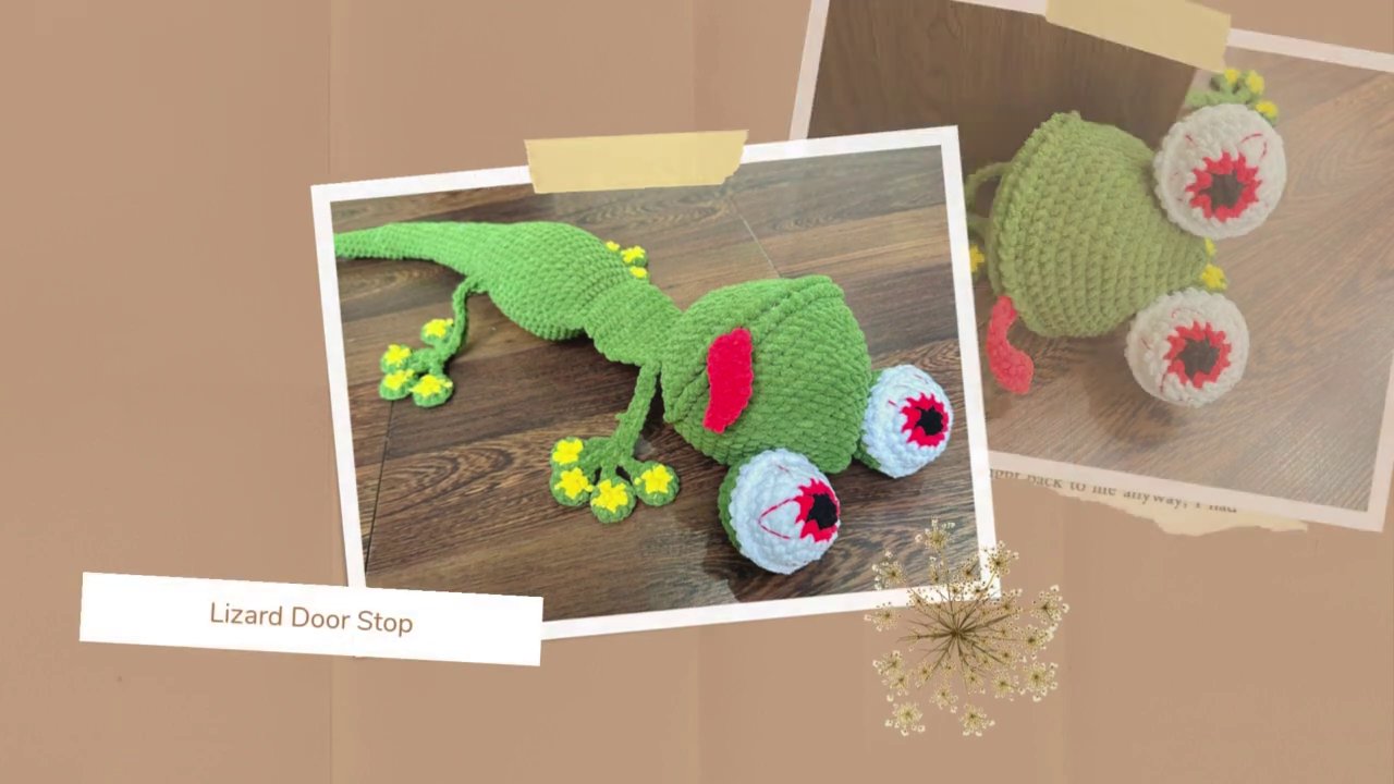 From Crochet Dinosaurs to Festive Surprises: A Visual Journey into Amigurumi Creativity 5 A festive display featuring a crocheted snowman, a reindeer, and a heart-shaped ornament, arranged on a surface.